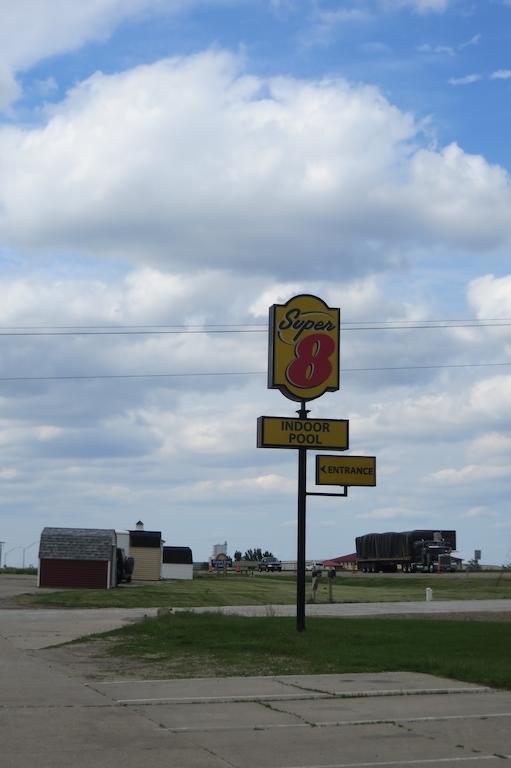 Super 8 By Wyndham Grinnell Ia Exteriér fotografie